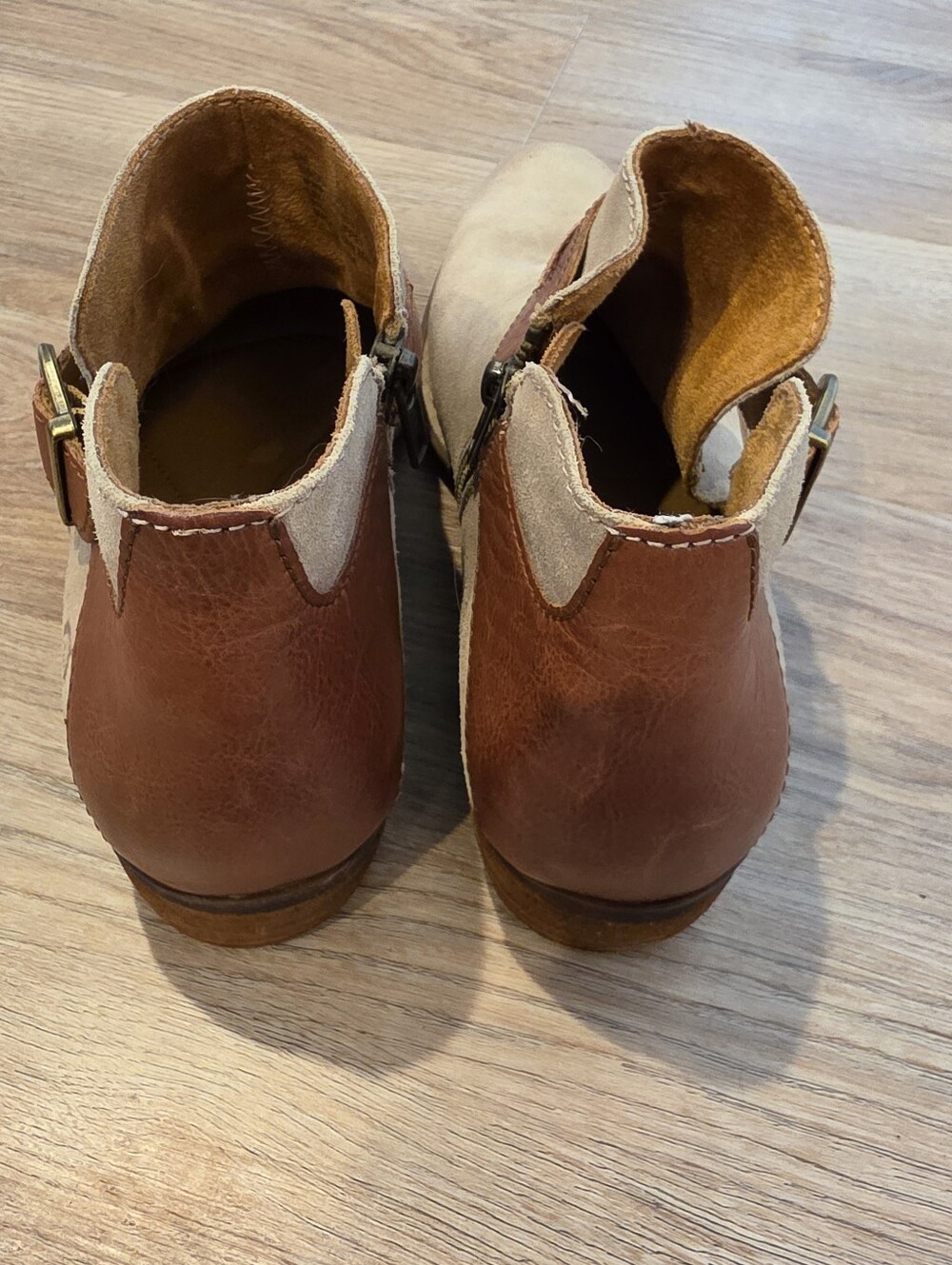Born Womans Brans New Buckle Leather Suede Kati Short Heel Bootie - Picture 5 of 7